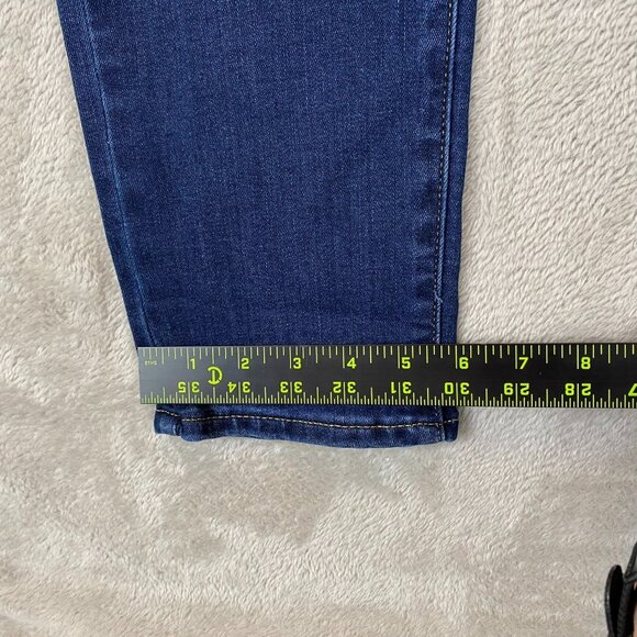 Levis Women's Jeans 33x30 311 Shaping Skinny Dark Wash For Women - Picture 4 of 16